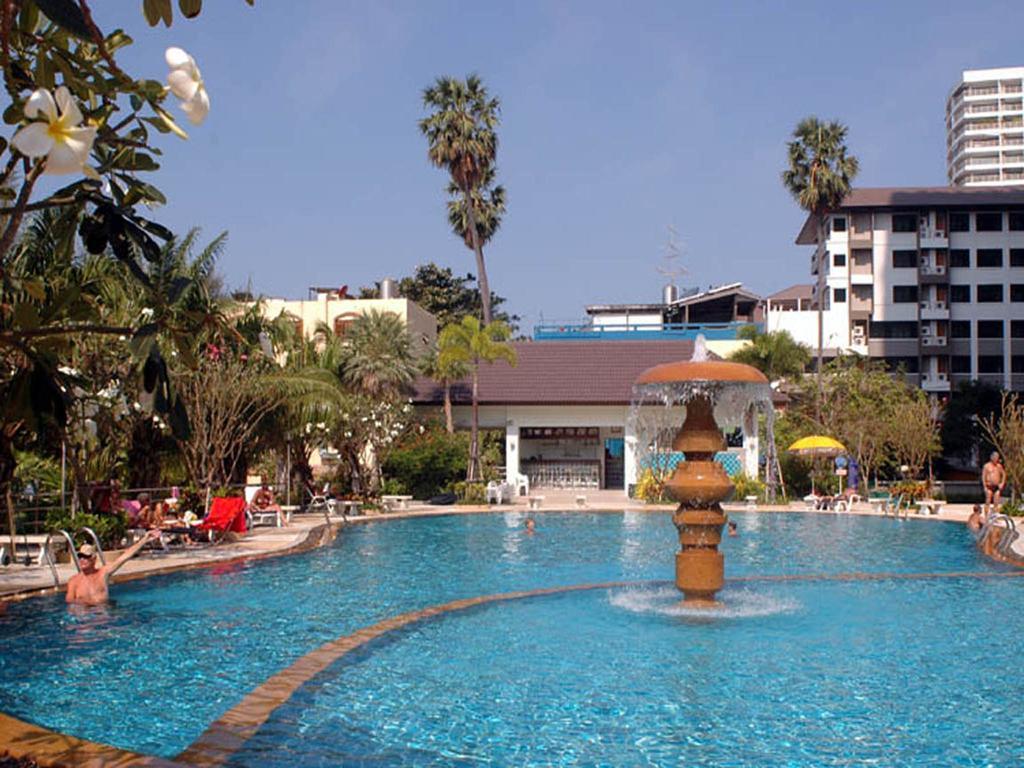 Apartments At View Talay Pattaya Exterior foto