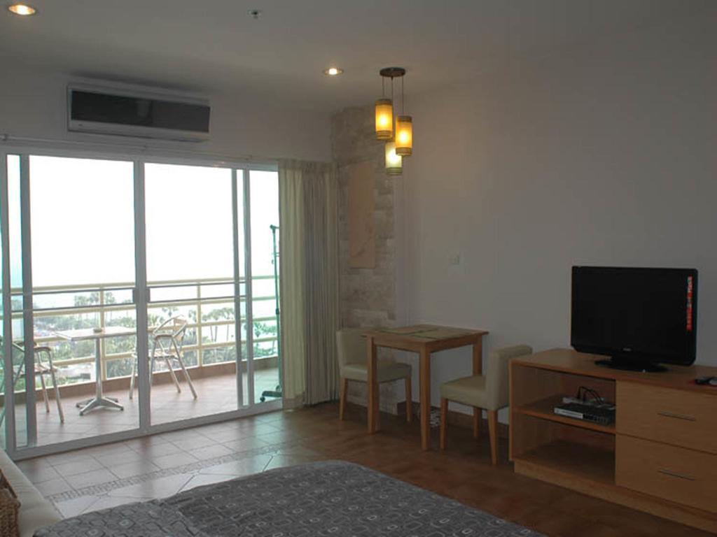 Apartments At View Talay Pattaya Exterior foto